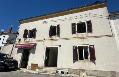 Vrsar, terraced house, only 200m from the sea and the Vrsar promenade and marina!!!