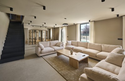 Prekrasna nova vila sa prostranom okućnicom 6