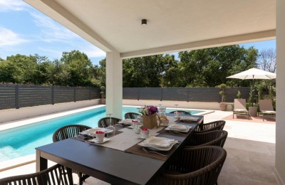 Beautiful modern villa not far from the sea and the city center! 22