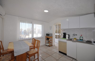 Piccolo appartamento, 30 metri dal mare e dalla spiaggia di Parenzo! 4