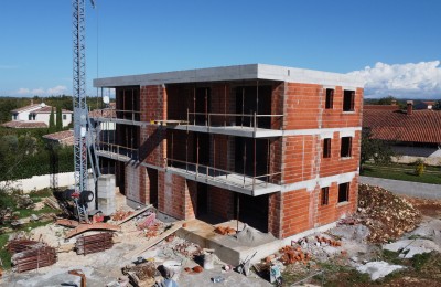 Hochwertiges Neubaugebäude mit Meerblick und großer Terrasse in ruhiger Lage - in Bau