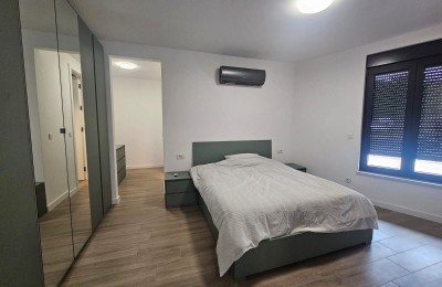 Poreč center, apartment with garden near the sea! 5
