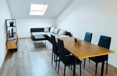 Istria, Poreč center - renovated apartment with loggia, 300 m from the sea