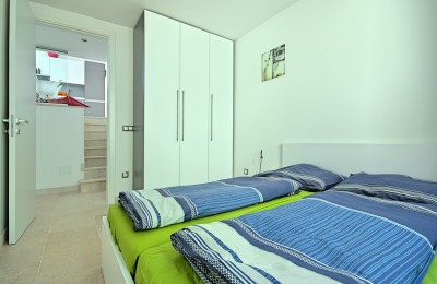 Istra, Vrsar – Namješten dvoetažni stan s terasom, 500 m od mora 11