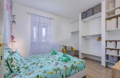 Apartment in Novigrad - high ground floor 8