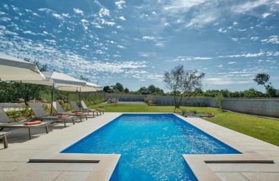 Istria, Parenzo - Bellissima villa bifamiliare con piscina 6