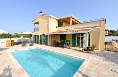 Poreč, okolica, kuća sa bazenom i apartmanom 4