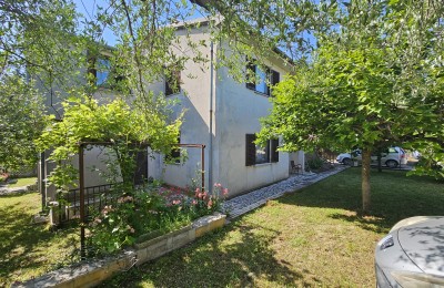 Poreč, house 4 km from the sea and the center