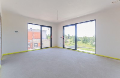 Moderna vila na mirnoj lokaciji u izgradnji 14