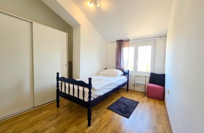 Ferienwohnung in der Nähe des Stadtzentrums und des Strandes mit Panoramablick auf das Meer und die Stadt Poreč 12