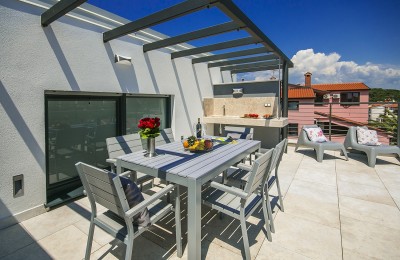 Istra, Vrsar – Penthouse s velikom terasom i pogledom na more, 500 m od mora 2