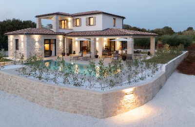 Poreč, surroundings, beautifully decorated rustic villa with sea and olive grove views!