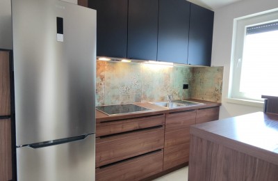 Stan sa dvije spavaće sobe, namješten, 66m2 3