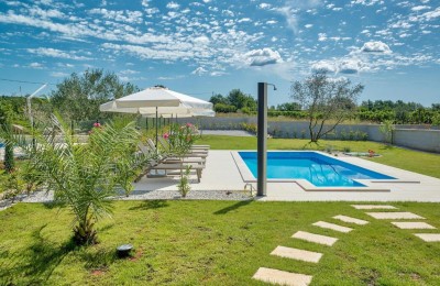 Istria, Parenzo - Bellissima villa bifamiliare con piscina 5