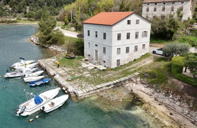 Haus in erster Reihe zum Meer in Istrien! 15