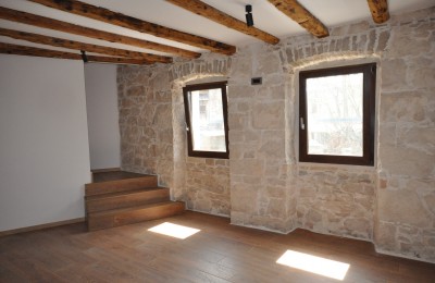 Poreč, surroundings, renovated stone house 10