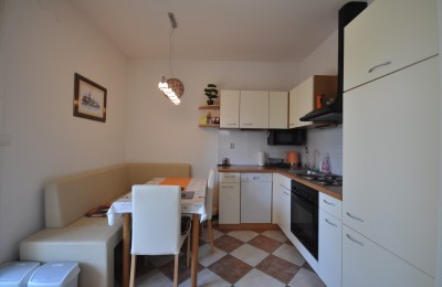 Funtana, apartment with two bedrooms and yard, 400m from the sea!! 3