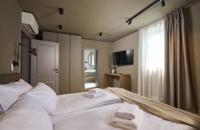 Prekrasna nova vila sa prostranom okućnicom 20