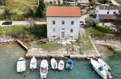 Haus in erster Reihe zum Meer in Istrien! 12