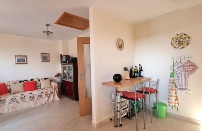 NOVIGRAD, Apartment on the 1st floor of the building, sea view 6